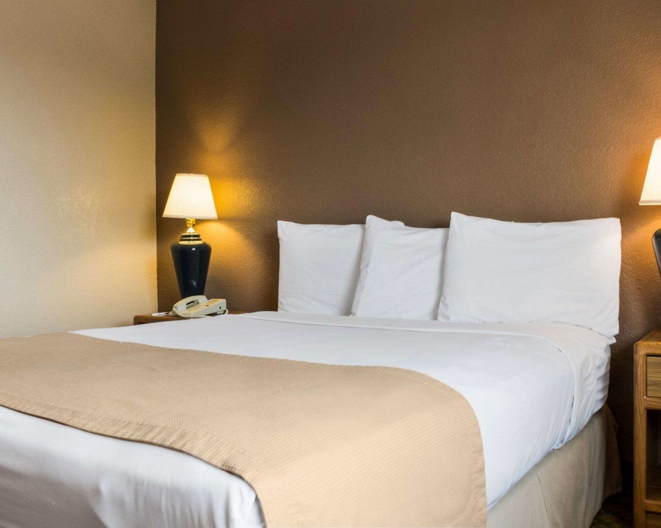 rodeway inn fargo