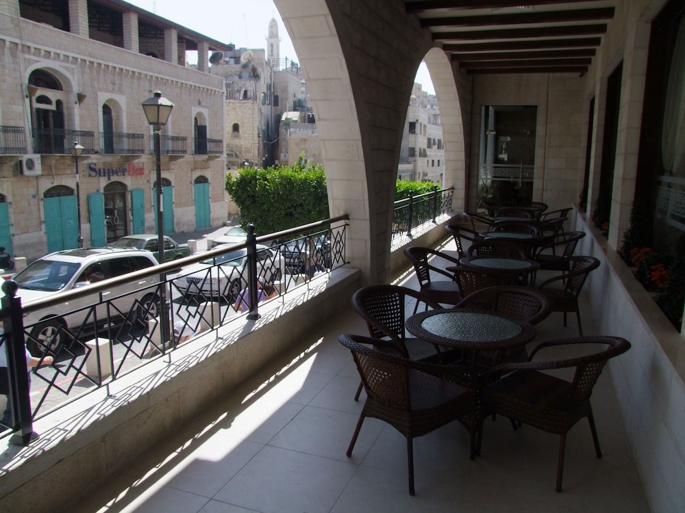 manger square hotel