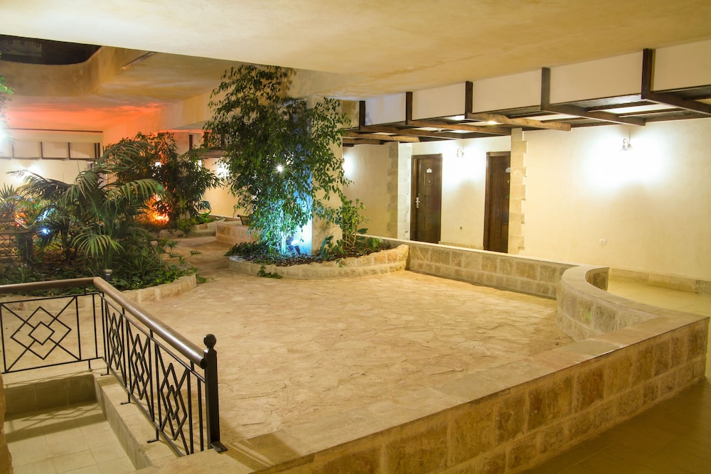 manger square hotel