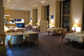 grand hotel new oji