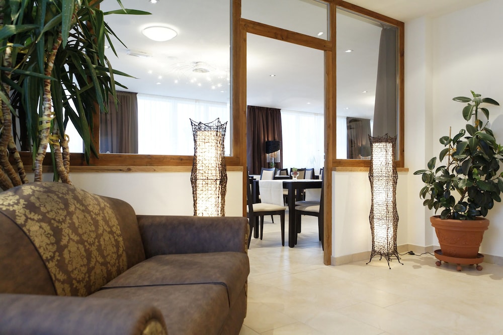 hotel amaten