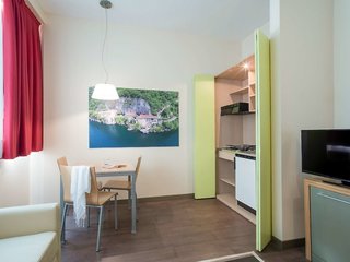 Bis Hotel Varese,Near Mercato,4 star
