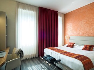 Bis Hotel Varese,Near Mercato,4 star