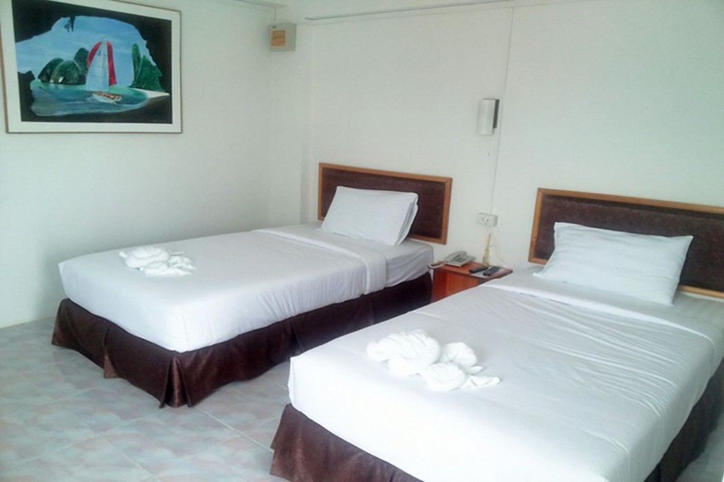 Hotel De Ratt,Near Laem Hin Pier,3 star