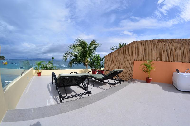 Papa Fred's Beach Resort,Mindoro>>Maricaban Island,3 star