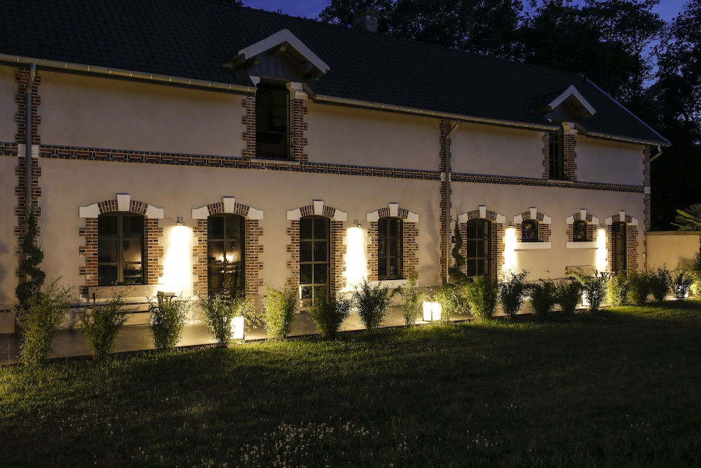 chateau de la resle design hotels