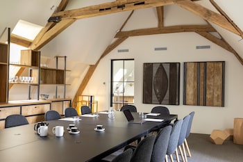 chateau de la resle design hotels