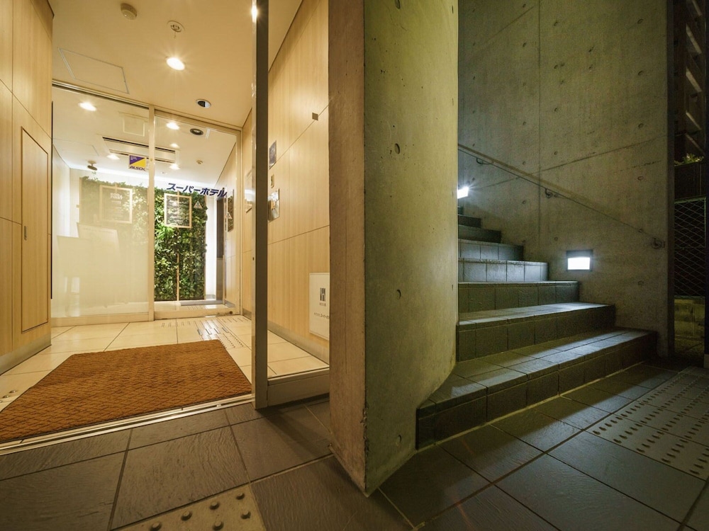 super hotel midousuji line esaka