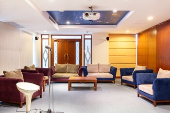 lasalle suites hotel and residence