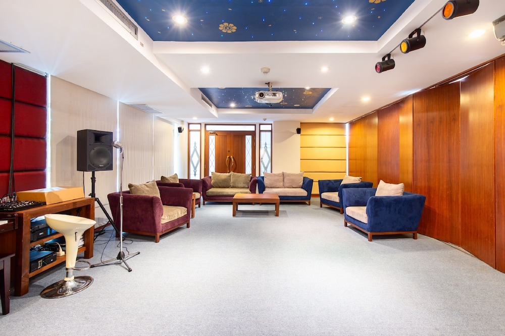 lasalle suites hotel and residence