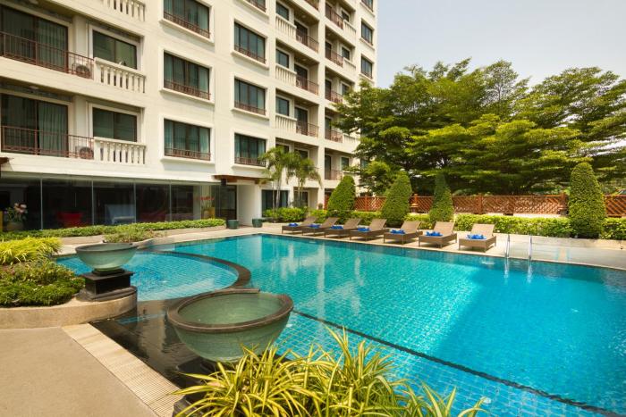 lasalle suites hotel and residence