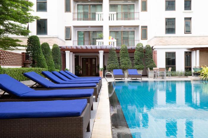 lasalle suites hotel and residence