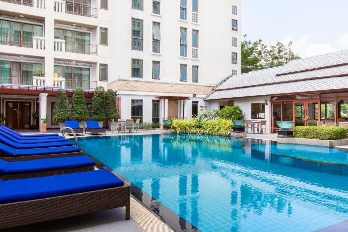 lasalle suites hotel and residence