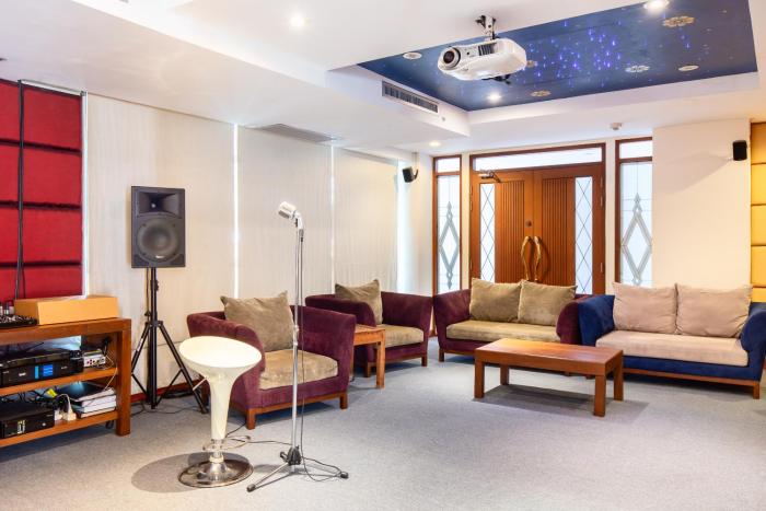 lasalle suites hotel and residence