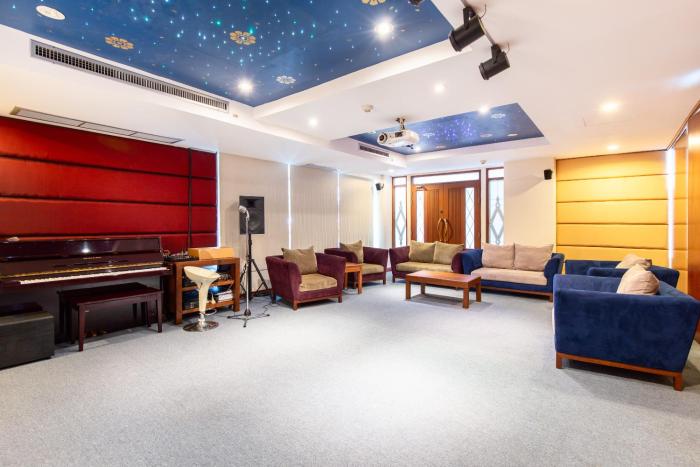 lasalle suites hotel and residence