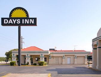 days inn by wyndham south fort worth