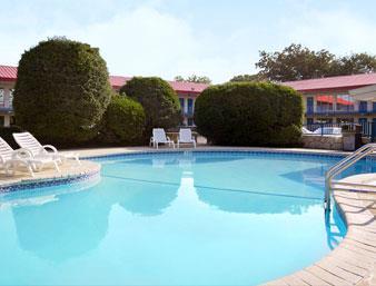 days inn by wyndham south fort worth