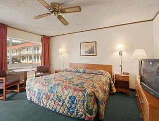 Days Inn By Wyndham South Fort Worth,Fort Worth>>Forest Hill,3 star
