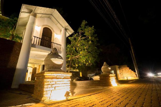 hotel alakamanda