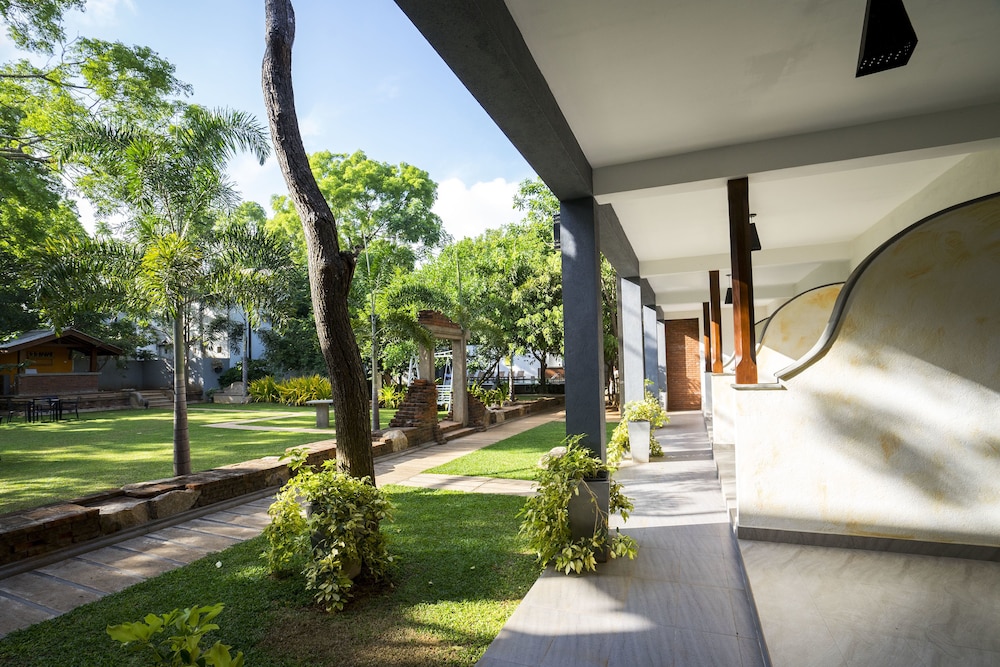hotel alakamanda