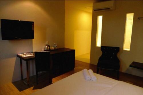 hotel austin paradise mount austin