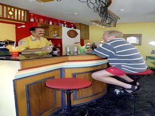 the ronil royale hotel