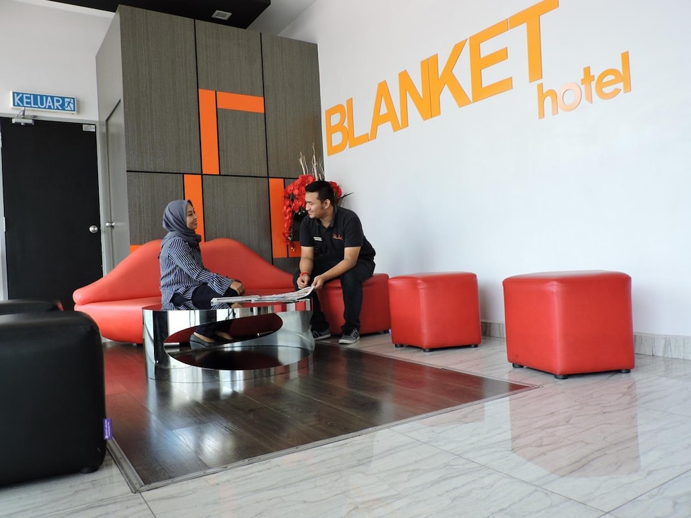the blanket hotel