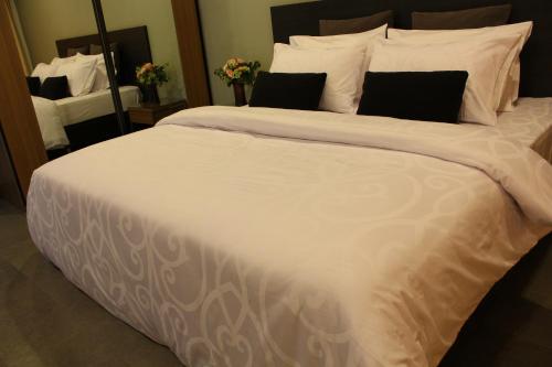 14 Living,Bang Khun Thian>>Bang Kho Laem,3 star