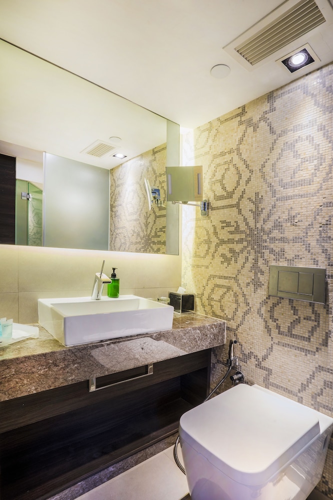 the daulat by hotel calmo