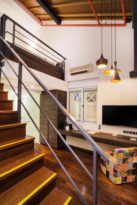 the daulat by hotel calmo