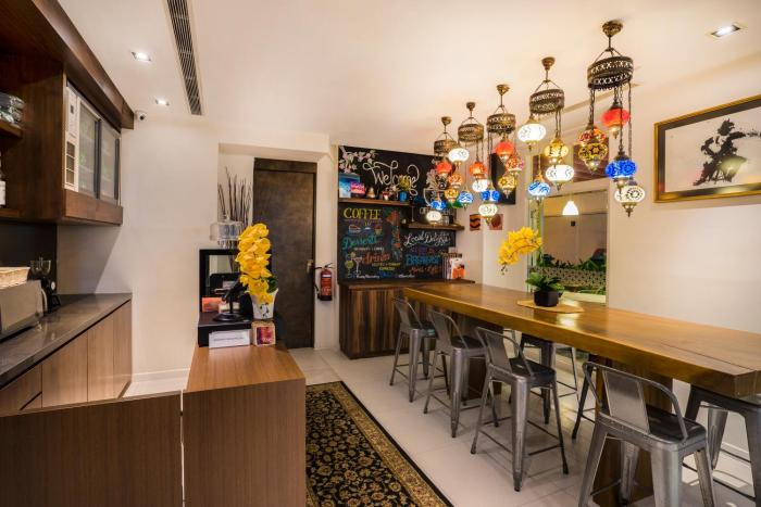 the daulat by hotel calmo