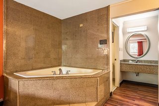 motel 6 gatlinburg tn smoky mountains