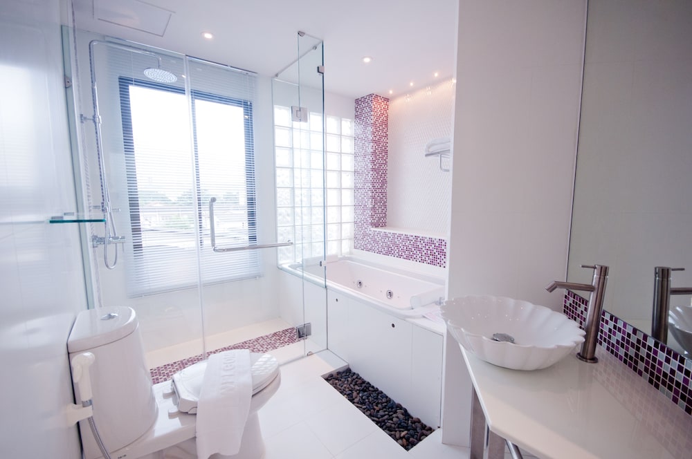 siam paradise entertainment complex