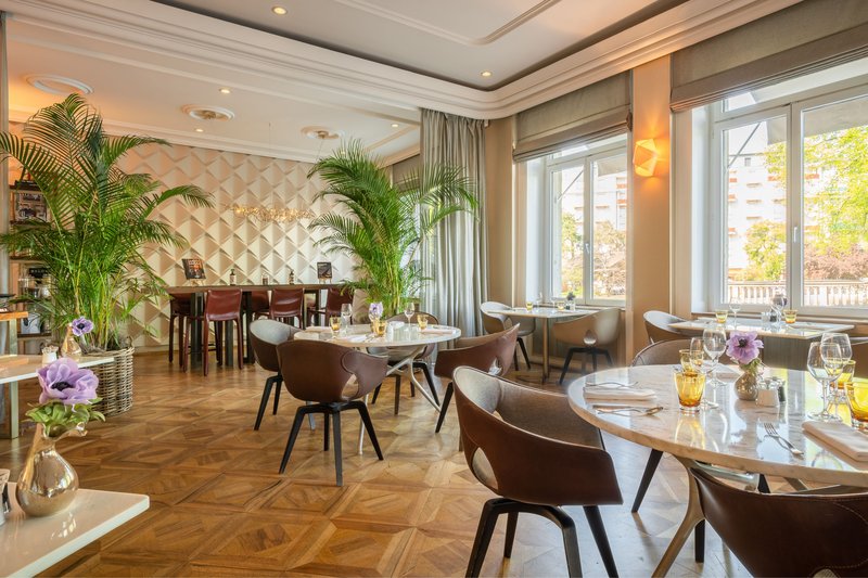 the ritz carlton hotel de la paix geneva