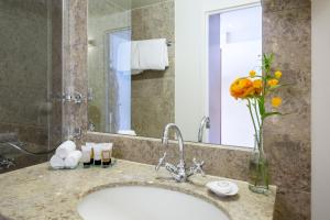 Warwick Geneva,Geneva>>Ain,4 star