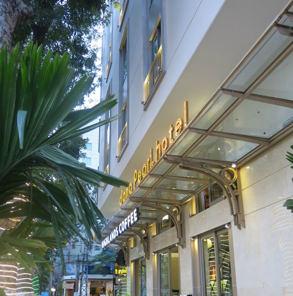 dana pearl hotel