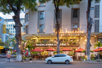 dana pearl hotel