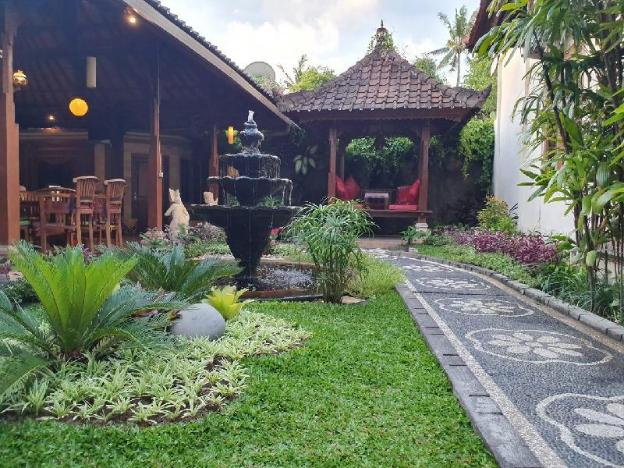 kusnadi hotel