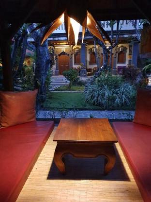 kusnadi hotel