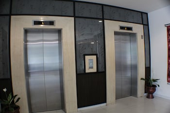 hotel 88 embong kenongo by wh