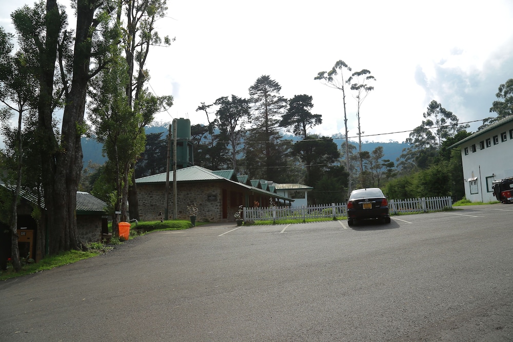 nuwara eliya golf club