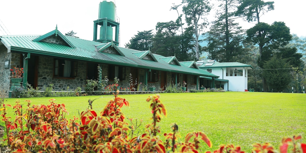 nuwara eliya golf club