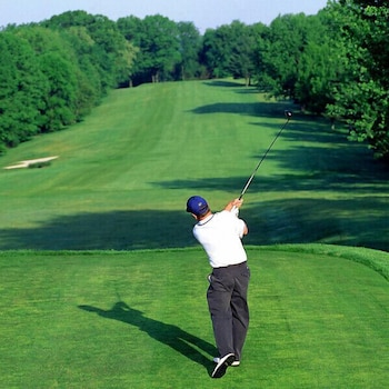 nuwara eliya golf club