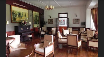 nuwara eliya golf club