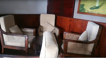 nuwara eliya golf club