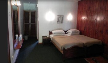Nuwara Eliya Golf Club,Nuwara Eliya>>Kothmale,3 star