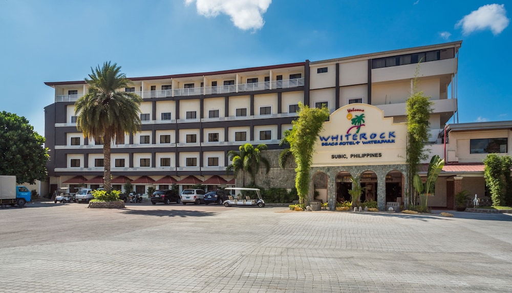 whiterock beach hotel waterpark