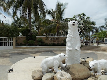 bearland paradise resort