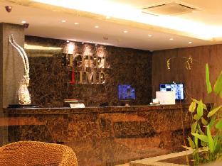 hotel time nilai