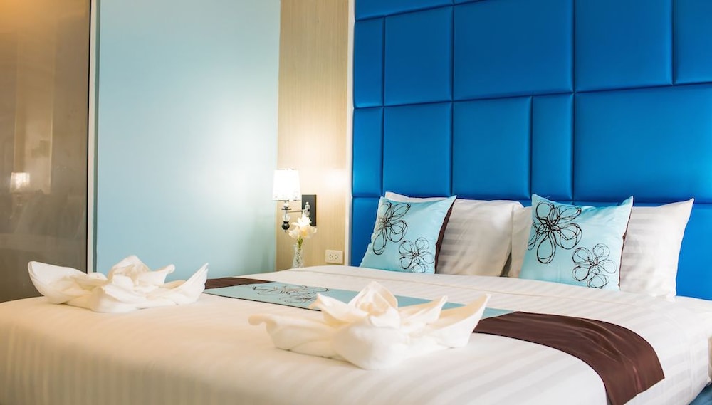 saint tropez beach resort hotel